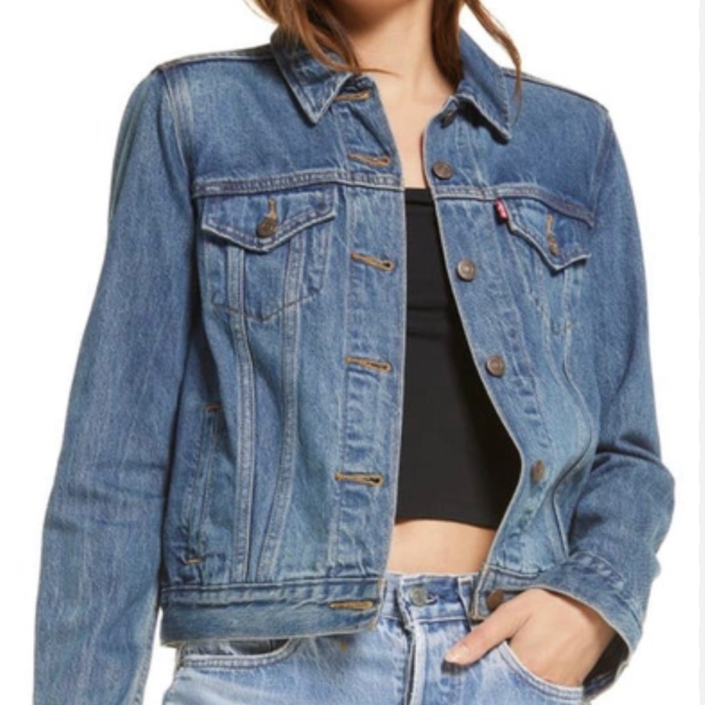 Levi’s trucker jacket